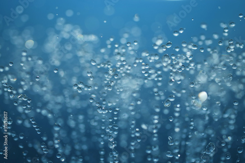 Lovely simple image of water drops