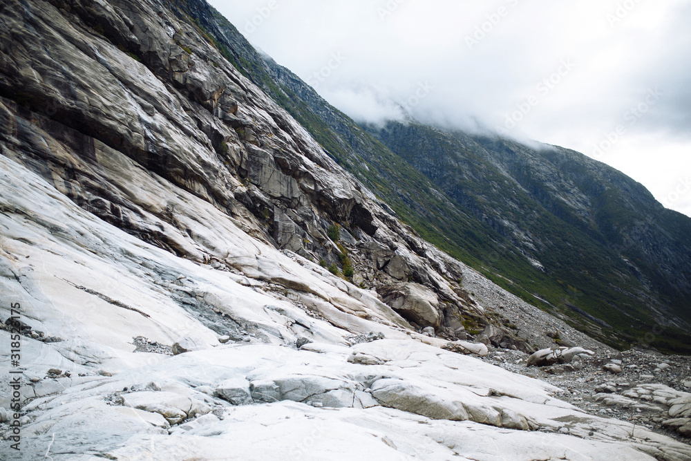 Obraz premium Picturesque landscape mountains of Norway. Travelling, lifestyle, wild nature concept.