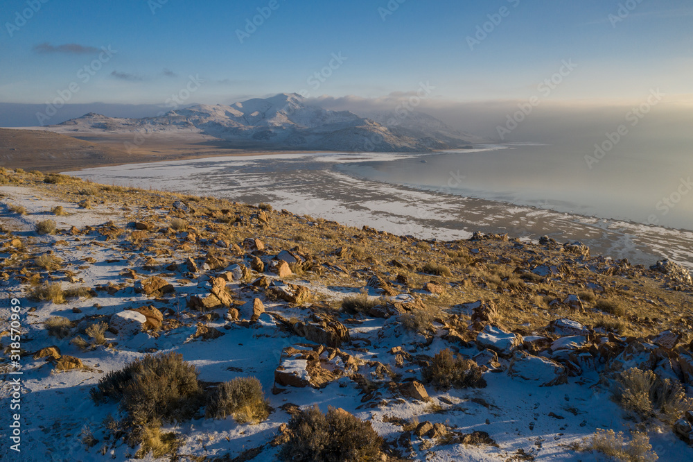 Vue aérienne de Antelope Island state park enneigé, à Salt Lake City Vue aérienne de Antelope Island state park enneigé, à Salt Lake City