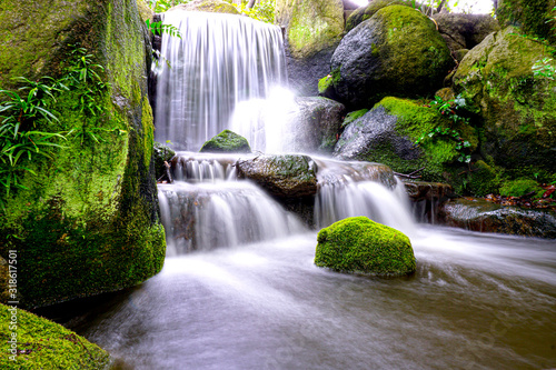japonski-wodospad-ogrodowy