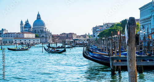 Fototapeta Naklejka Na Ścianę i Meble -  Italy beauty. Venice. View of a Grand Canal. Typical famous gondolas in Venice. Picturesque landscape.