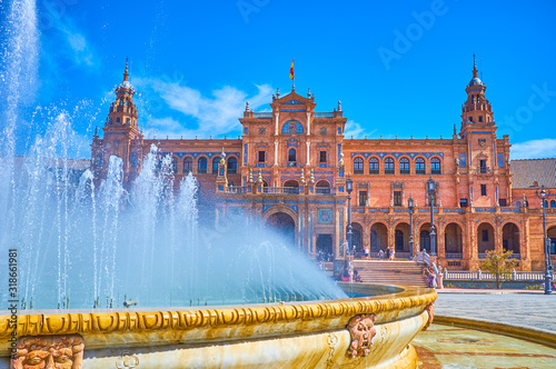 Fototapeta The fountain on Plaza de Espana in Seville, Spain