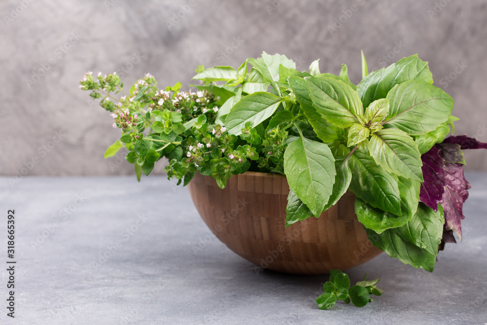 Fototapeta premium Aromatic herbs bunch, basil, mint and oregano