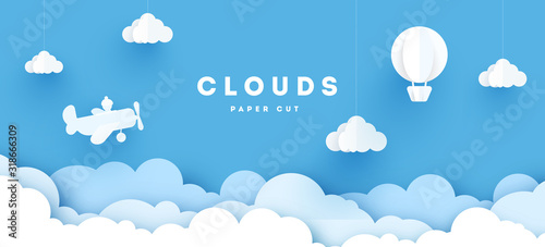Naklejka Nowoczesne papierowe chmury, samolot, sztandar i góry. Puszyste chmury kreskówka. Pastelowe kolory. Styl origami. Ilustracji wektorowych