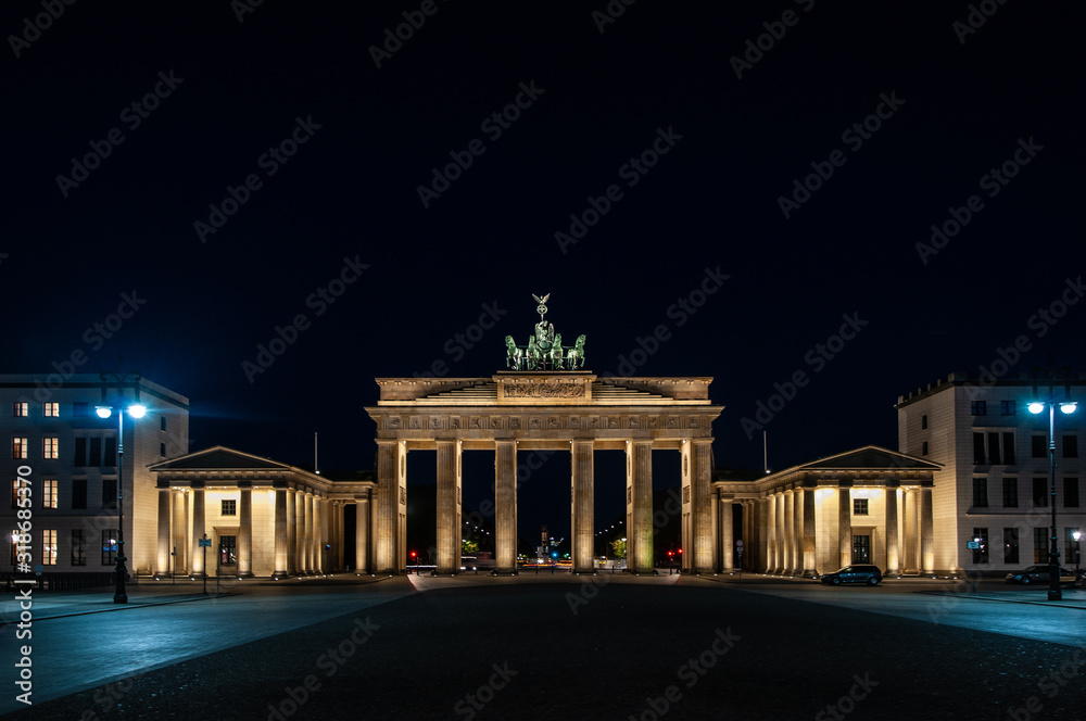 Brandenburger Tor bei Nacht Berlin Deutschlanf Germany