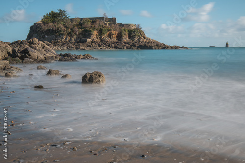 île de la comtesse de st quai portrieux photo