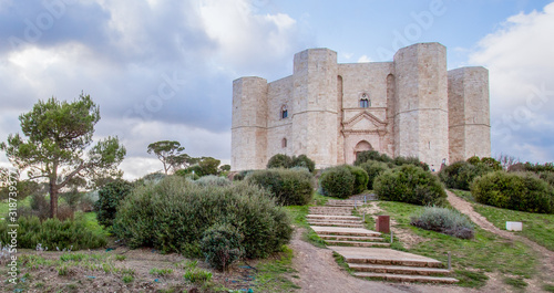 Wallpaper Mural Castel del monte Torontodigital.ca