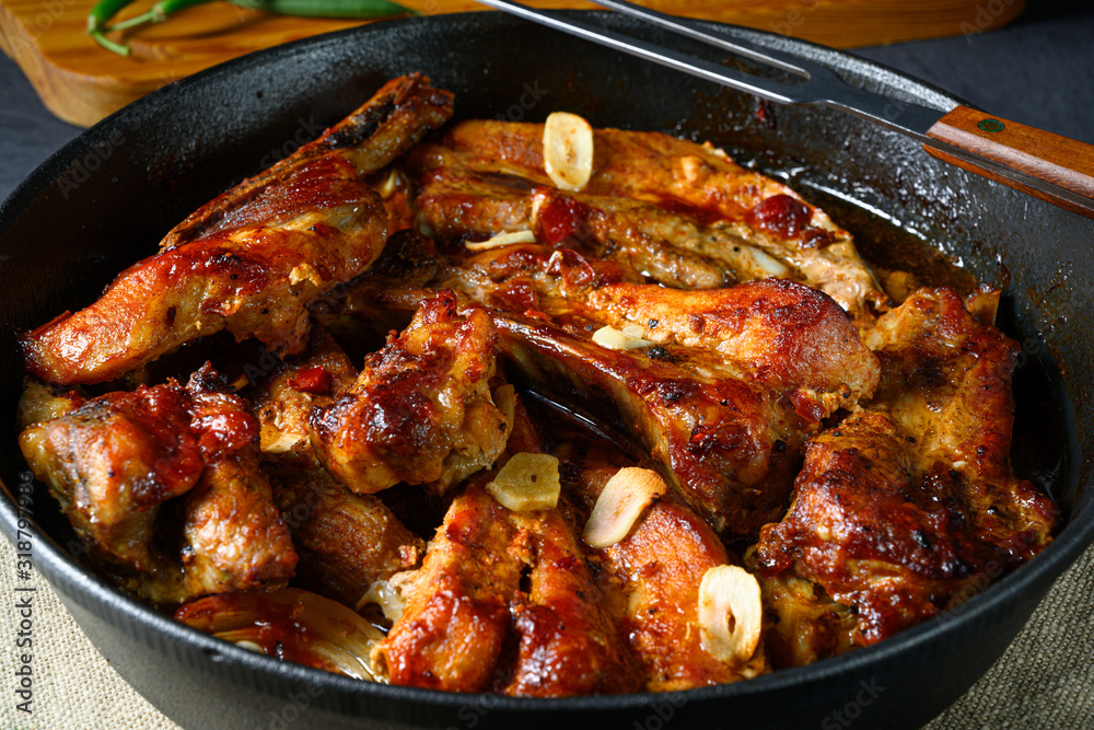 Spicy pork ribs with garlic and barbecue sauce Spicy pork ribs with garlic and barbecue sauce