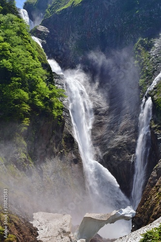 Fresh green scenery at Shomyo falls in Tateyama, Japan