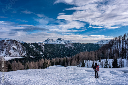 Trentino, panorama dolomitico nel Primiero © scabrn