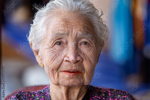 фотографія Close-up face of woman elderly asian, portrait
