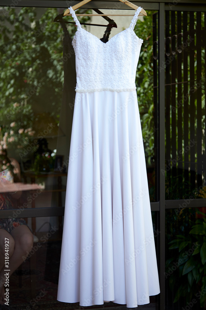 background, blanco, percha, tela, moda, costura, elegante, boda, casamiento, novia, vestido, fashion, elegance, celebration, bridal, wedding, beauty, dress, bride, woman, adult, ceremony, style, luxur background, blanco, percha, tela, moda, costura, elegante, boda, casamiento, novia, vestido, fashion, elegance, celebration, bridal, wedding, beauty, dress, bride, woman, adult, ceremony, style, luxur