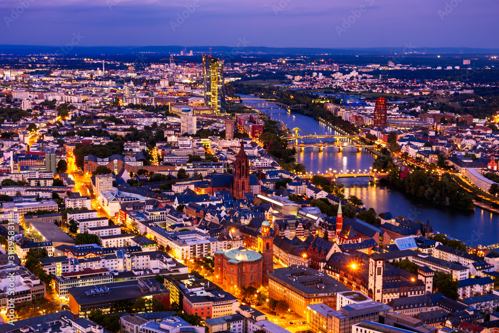 Obraz premium Aerial view over over Frankfurt at night
