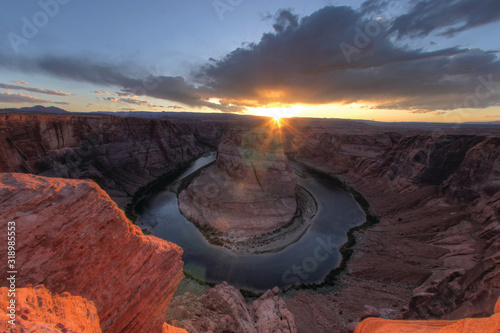 horseshoe bend sunset 
