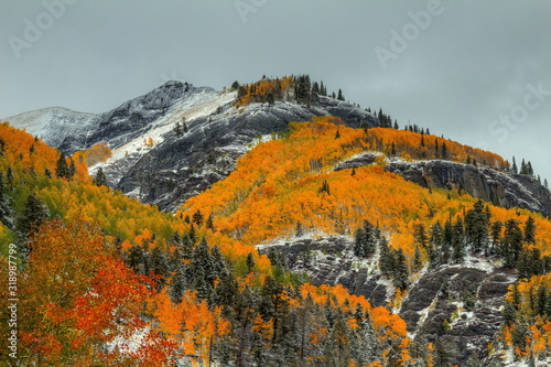 WHITE LACE AND AUTUMN RIDGES