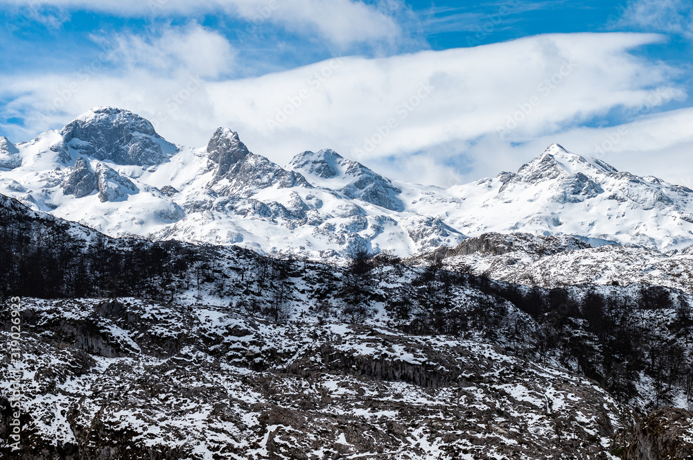 Snow peaks at Peaks of Europe from Covadonga lakes