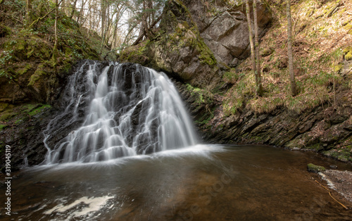 Fototapeta Naklejka Na Ścianę i Meble -  Fairy Glen Waterfall