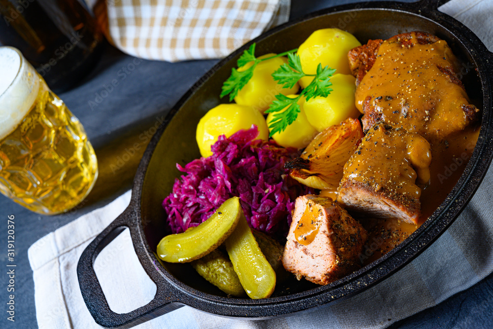 Φωτογραφία The Snirtje roast is a pork specialty from East Frisia and Papenburg in the Emsland