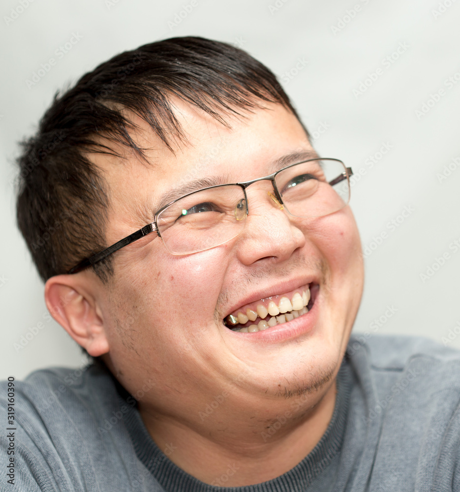 Man wearing glasses Asian look good mood