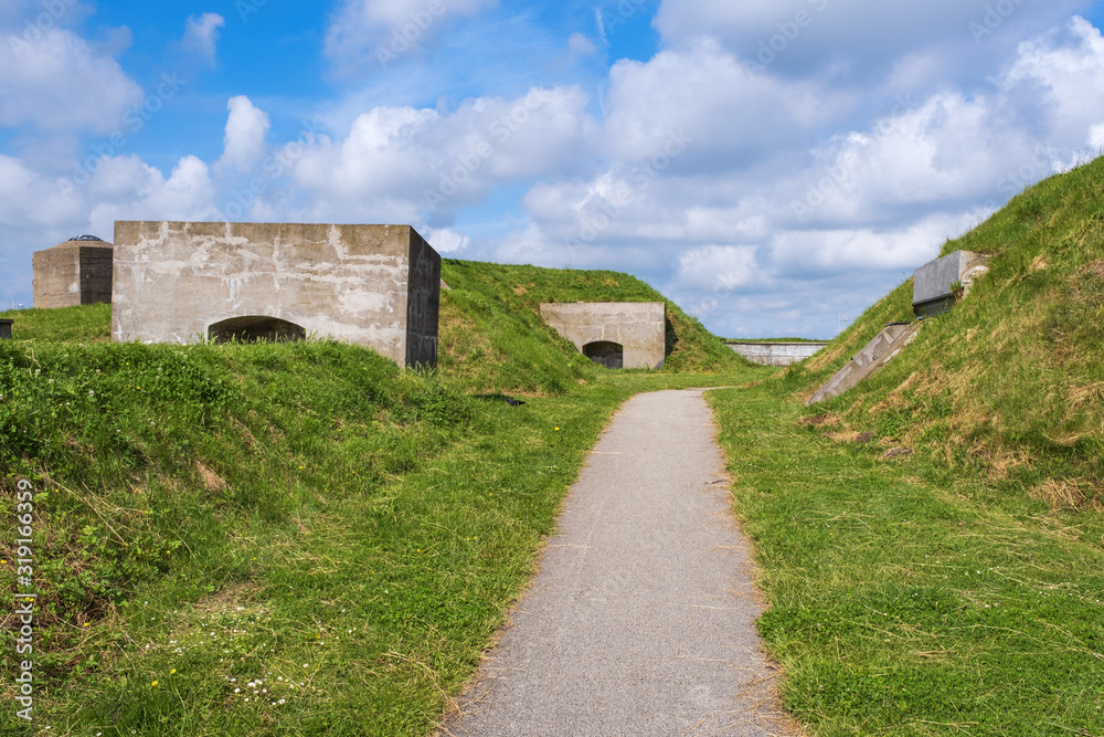 Bunker im Hafenbereich von Hellevoetsluis/NL