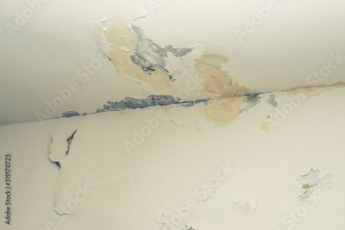 Принти на полотні Damage ceiling from water pipelines leakage