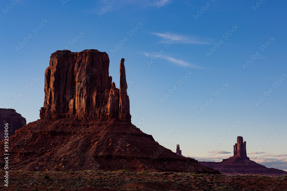 The incredible formations of Monument Valley 