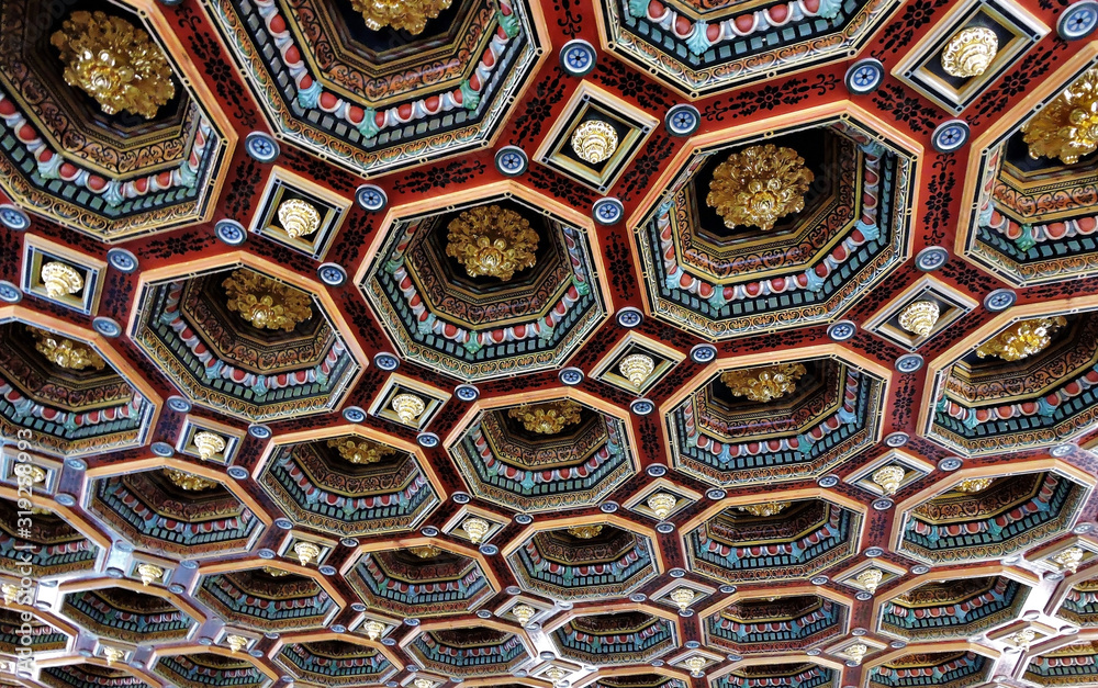Fototapeta premium Decorative ornament in the temple