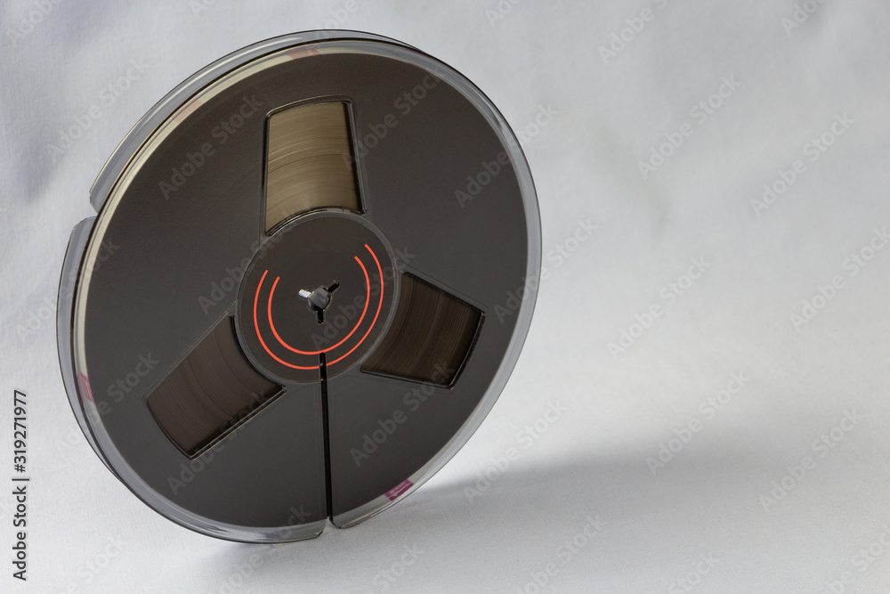 Φωτογραφία Vintage reel of audio tape, professional sound recording tape, 550m (1800ft)