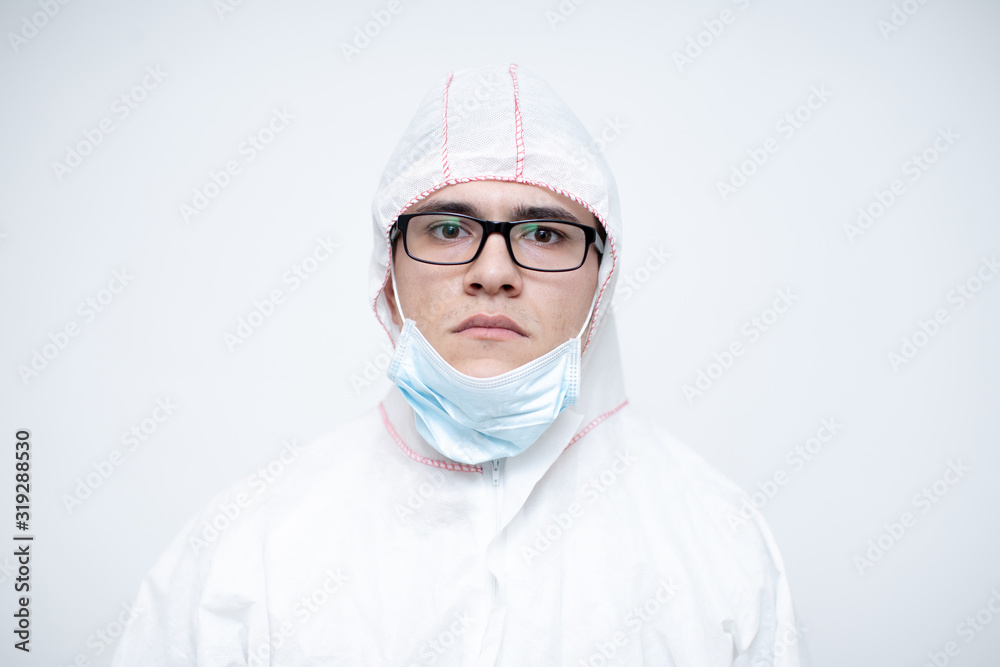 Naklejka premium Coronavirus.A young student working in medicine.