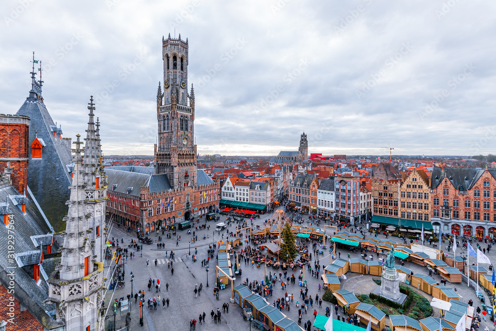 Fototapeta premium Cityscape and main square in Bruges (Belgium), Belfry Tower
