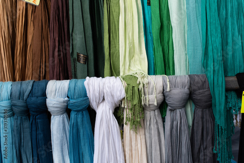 scarfs