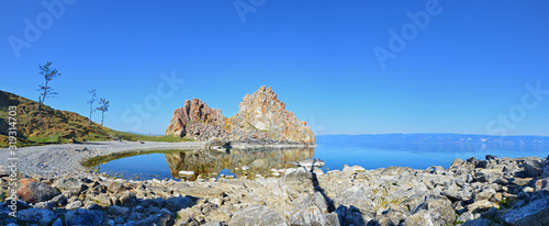 Jezioro Bajkał - skała szamanka, Rosja