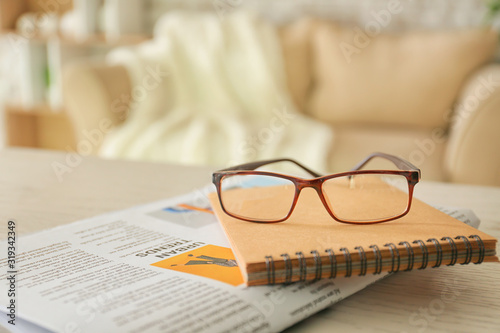 Stylish eyeglasses with new...