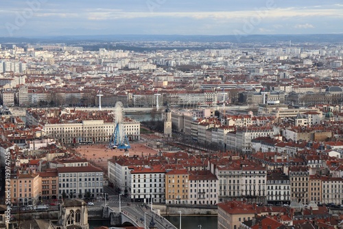 La grande roue de Lyon sur la place Bellecour - Ville de Lyon - Département du Rhône - France