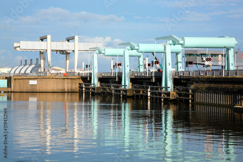 Cardiff bay barrage