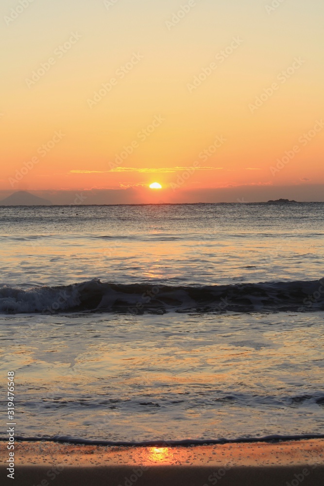 南伊豆　弓ヶ浜の朝日