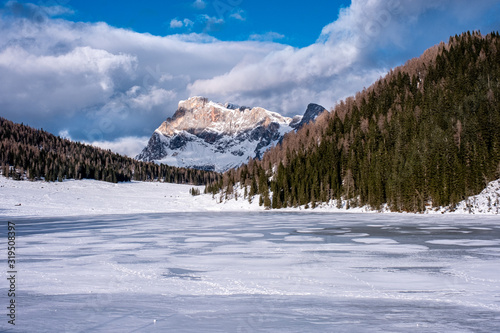Trentino, escursione invernale nel Primiero