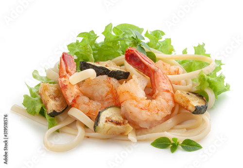 Shrimps with pasta and squash