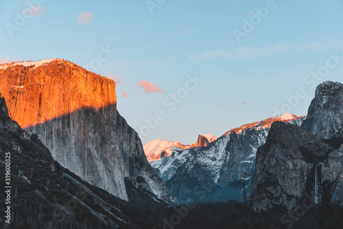 Yosemite National Park Tunnel View photo