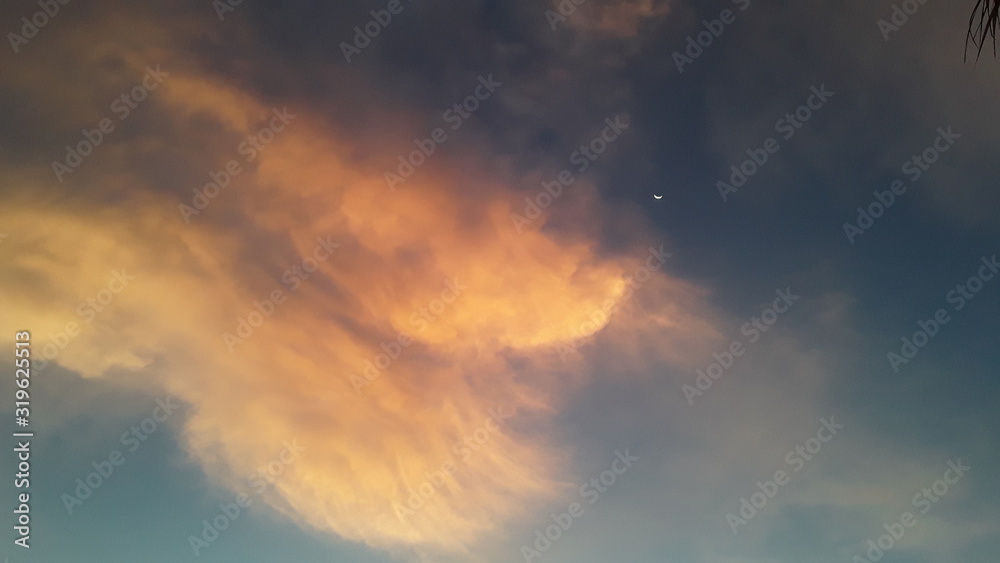 Obraz premium dramatic sky with clouds