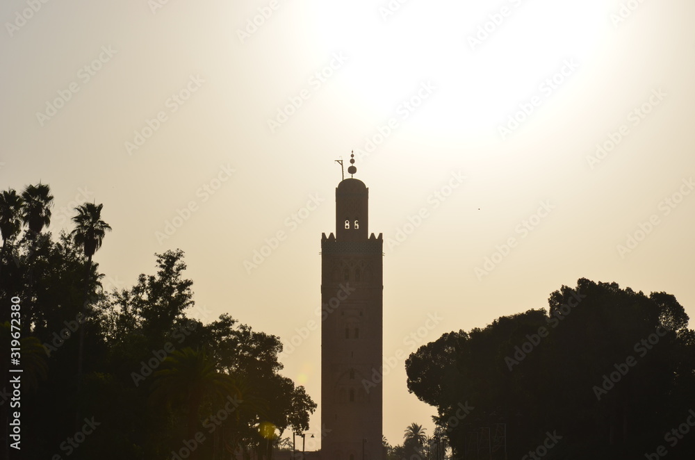 Fototapeta premium Couché soleil sur la Mosquée Koutoubia à Marrakech Maroc 