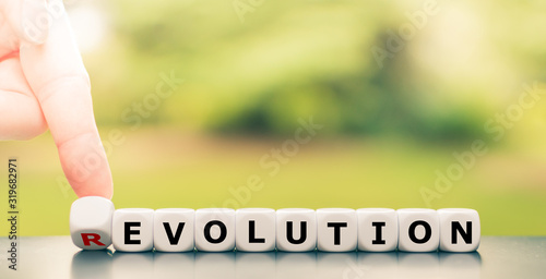 Carta da parati Evolution instead of revolution