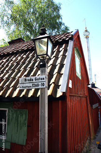 Rött hus på Breda gatan på Djurgården. photo