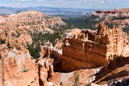 Panoramic scenery of Bryce Canyon National Park on the way down on Navajo Loop trail - Utah, USA