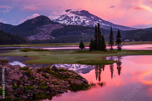 Alpenglow in the Mountains - Sparks Lake - Oregon © Riley Smith Photos