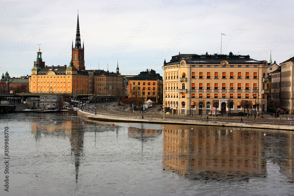 Fototapeta premium Riddarholmen/gamla stan i Stockholm på vintern