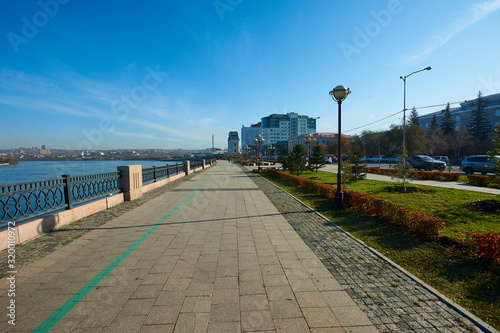 the city of Irkutsk, Irkutsk region, Russia. Lower embankment of the Angara River in the city of Irkutsk © ykarachev