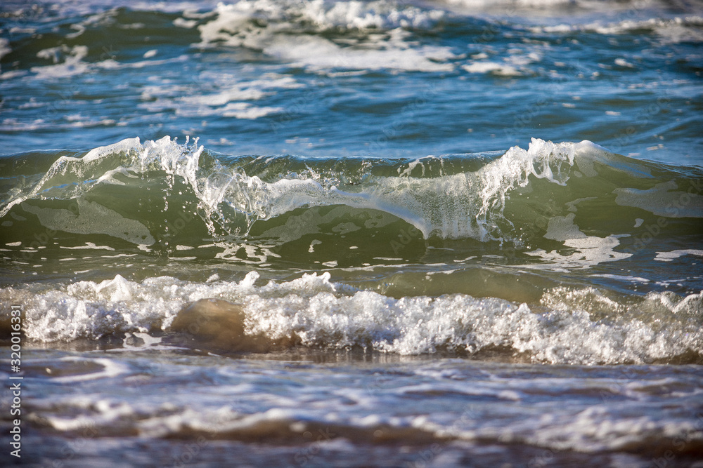 Fototapeta premium Baltic sea waves in sunny day 