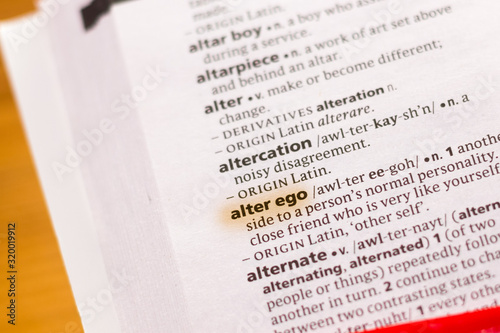 Foto The word or phrase Alter Ego in a dictionary.