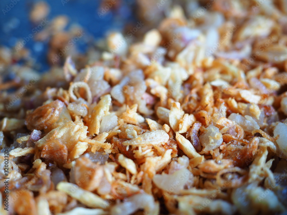 Fried onions and garlic or crispy fried onion and garlic for food decoration. Fried onions and garlic or crispy fried onion and garlic for food decoration.